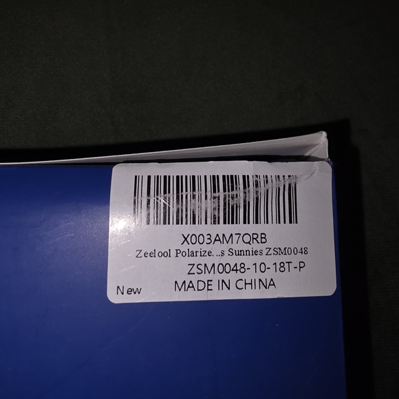 Zeelool Sunhlasses - Picture 2 of 4